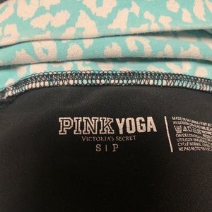 Great shape pink VS yoga pants